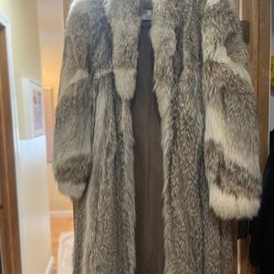 Katsovos Coyote Fur
